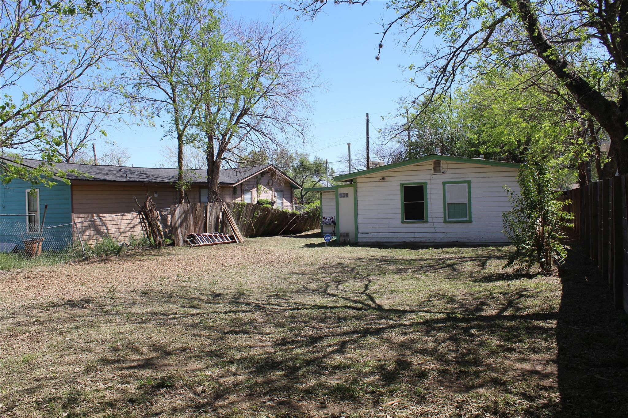 1414 Vargas Rd, Austin, TX 78741