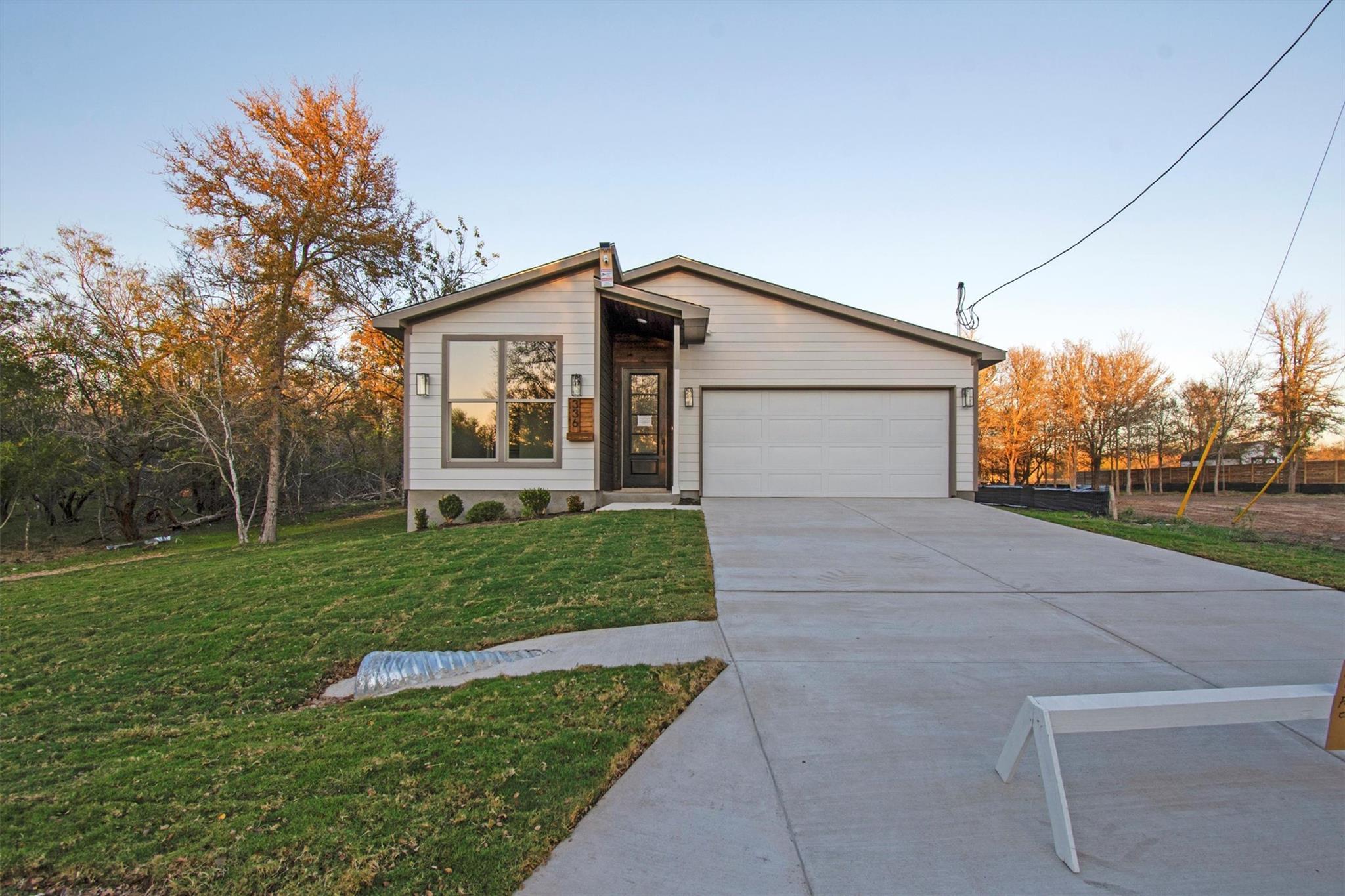 336 Nene Ln, Bastrop, TX 78602