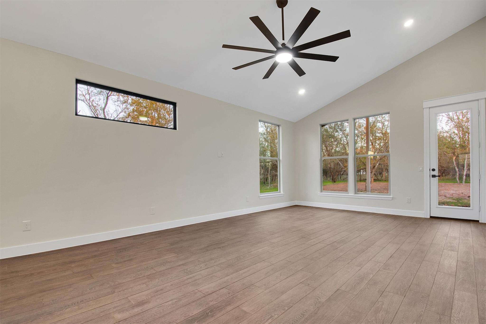 336 Nene Ln, Bastrop, TX 78602