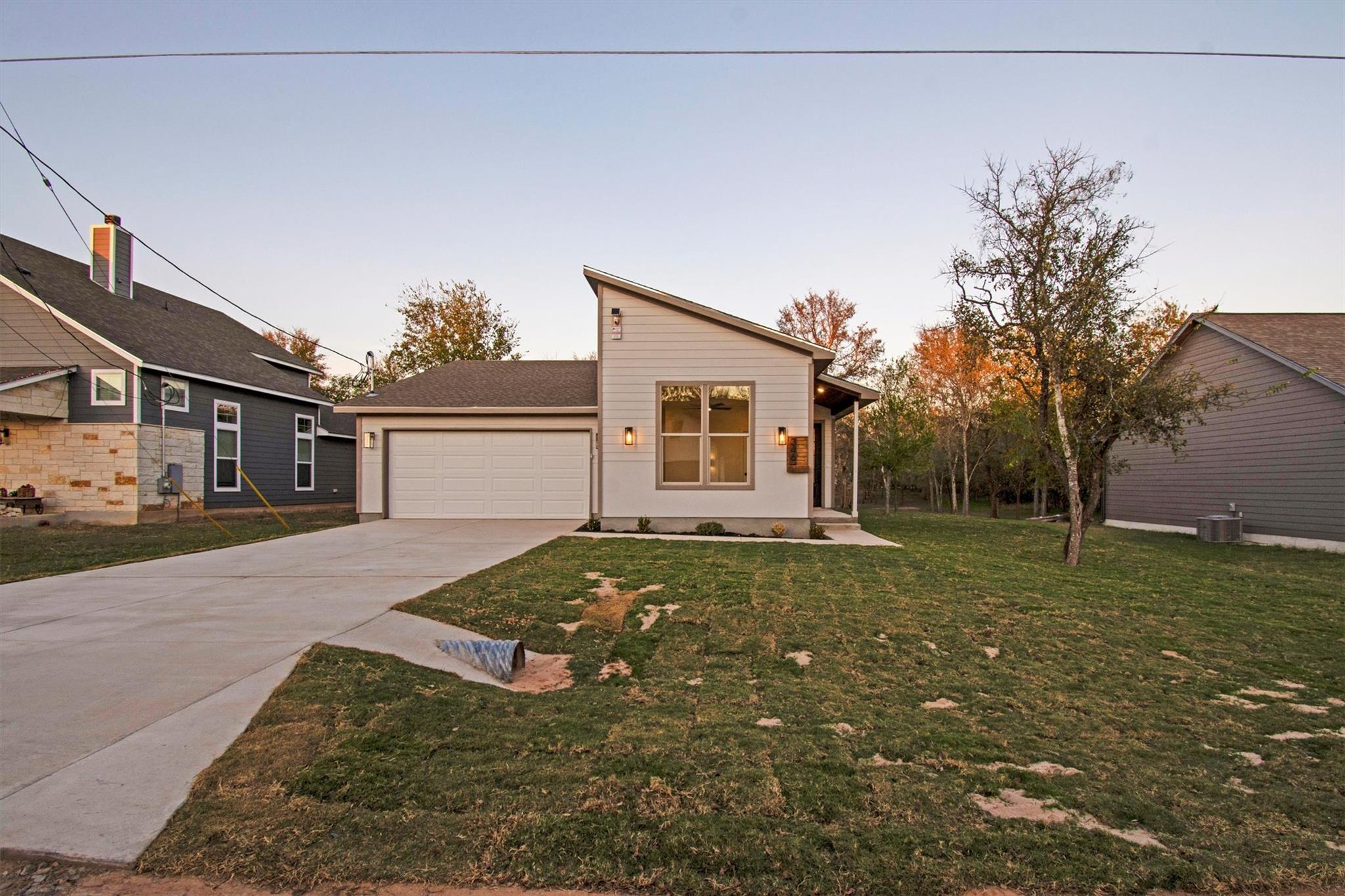 346 Nene Ln, Bastrop, TX 78602