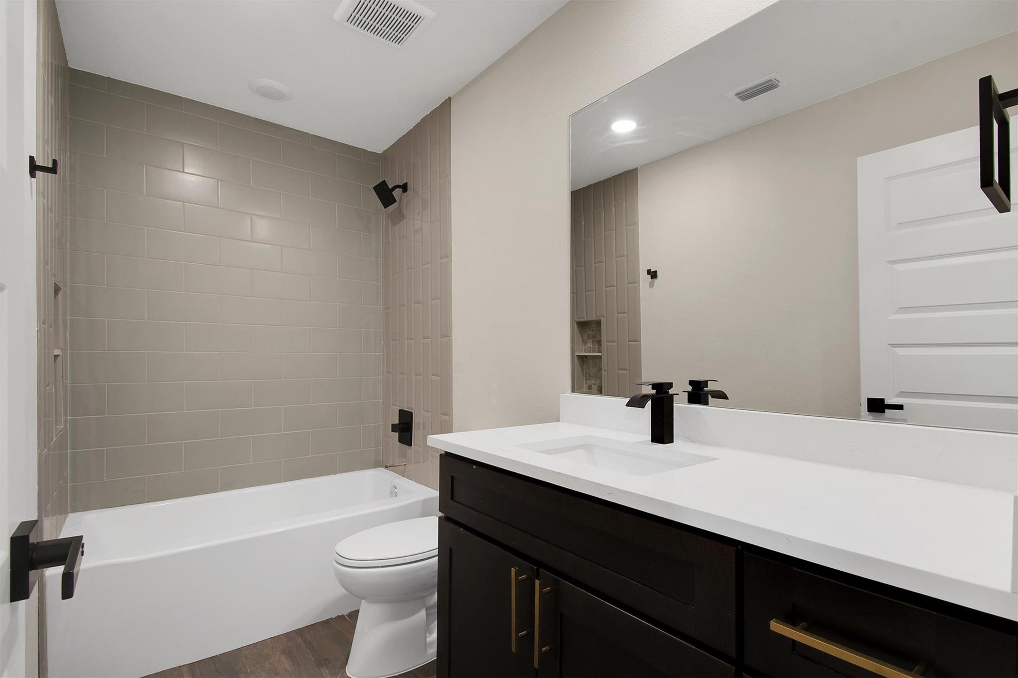 104 Kipapa Ct, Bastrop, TX 78602