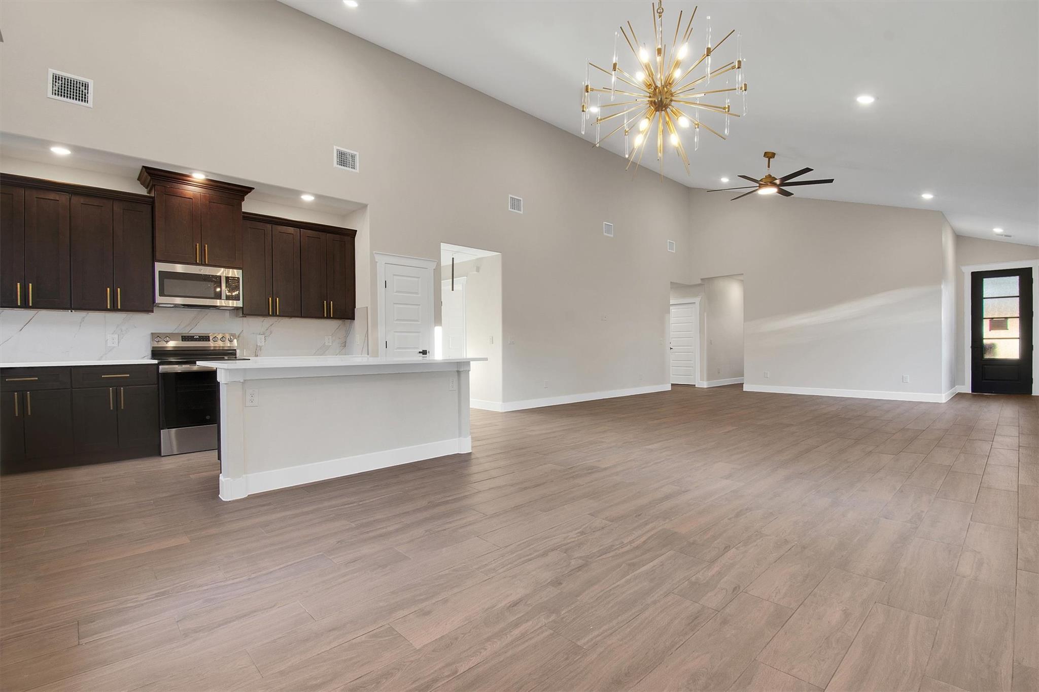 104 Kipapa Ct, Bastrop, TX 78602