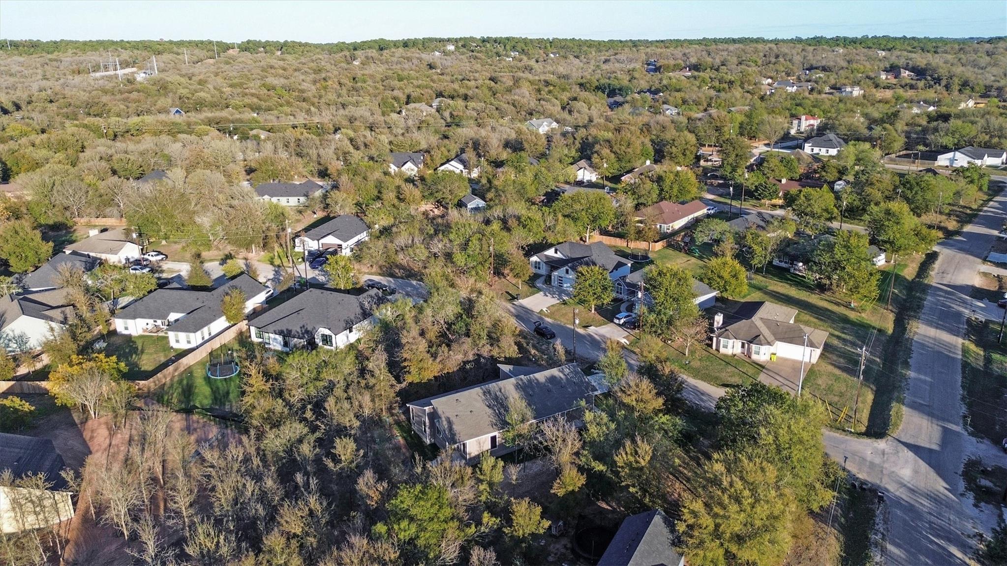 104 Kipapa Ct, Bastrop, TX 78602