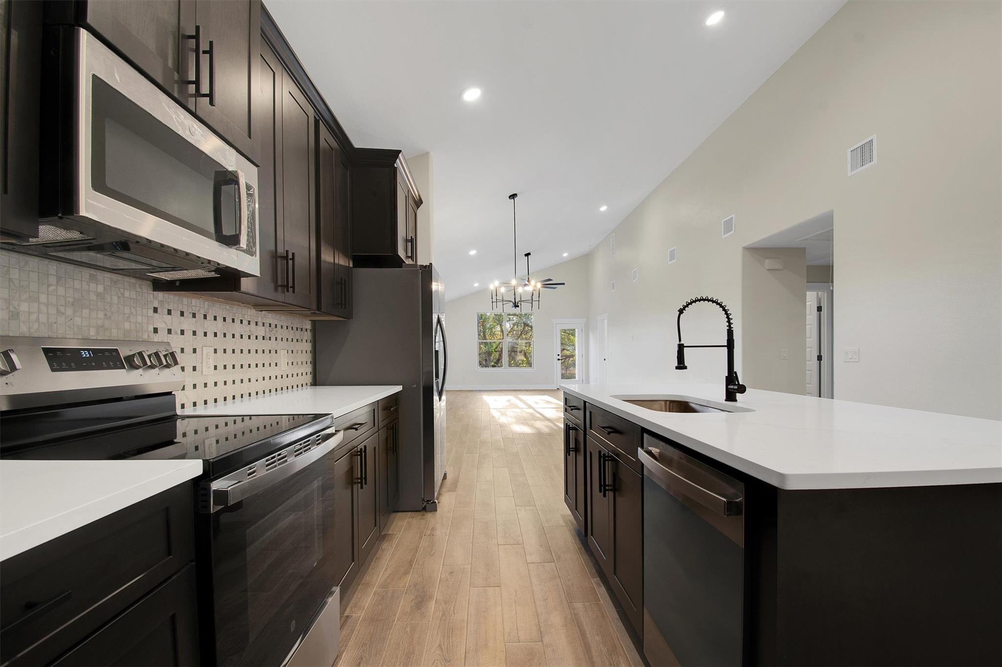 151 Kawainui Ln, Bastrop, TX 78602