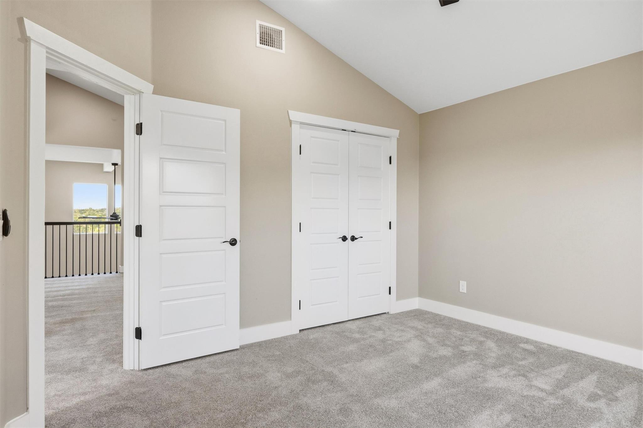 17503 Panorama Dr, Dripping Springs, TX 78620