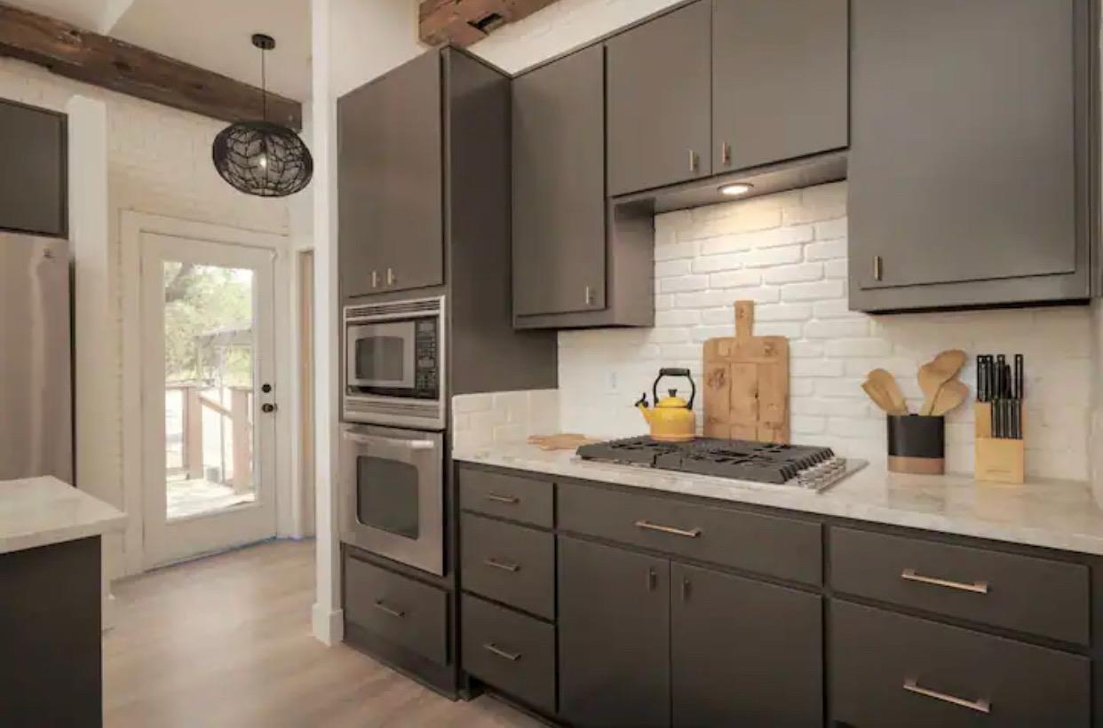 506 Beauchamp Rd, Dripping Springs, TX 78620