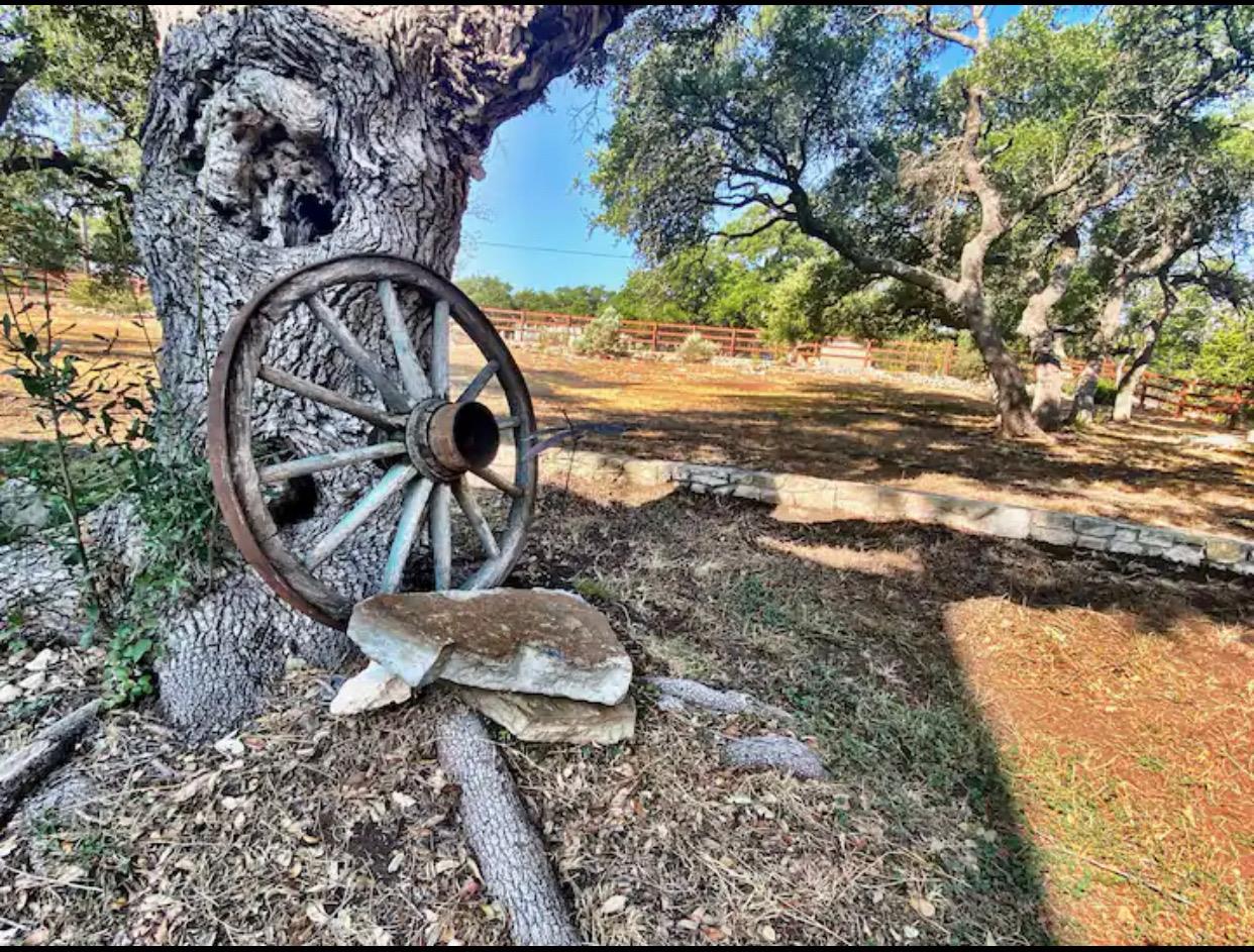 506 Beauchamp Rd, Dripping Springs, TX 78620