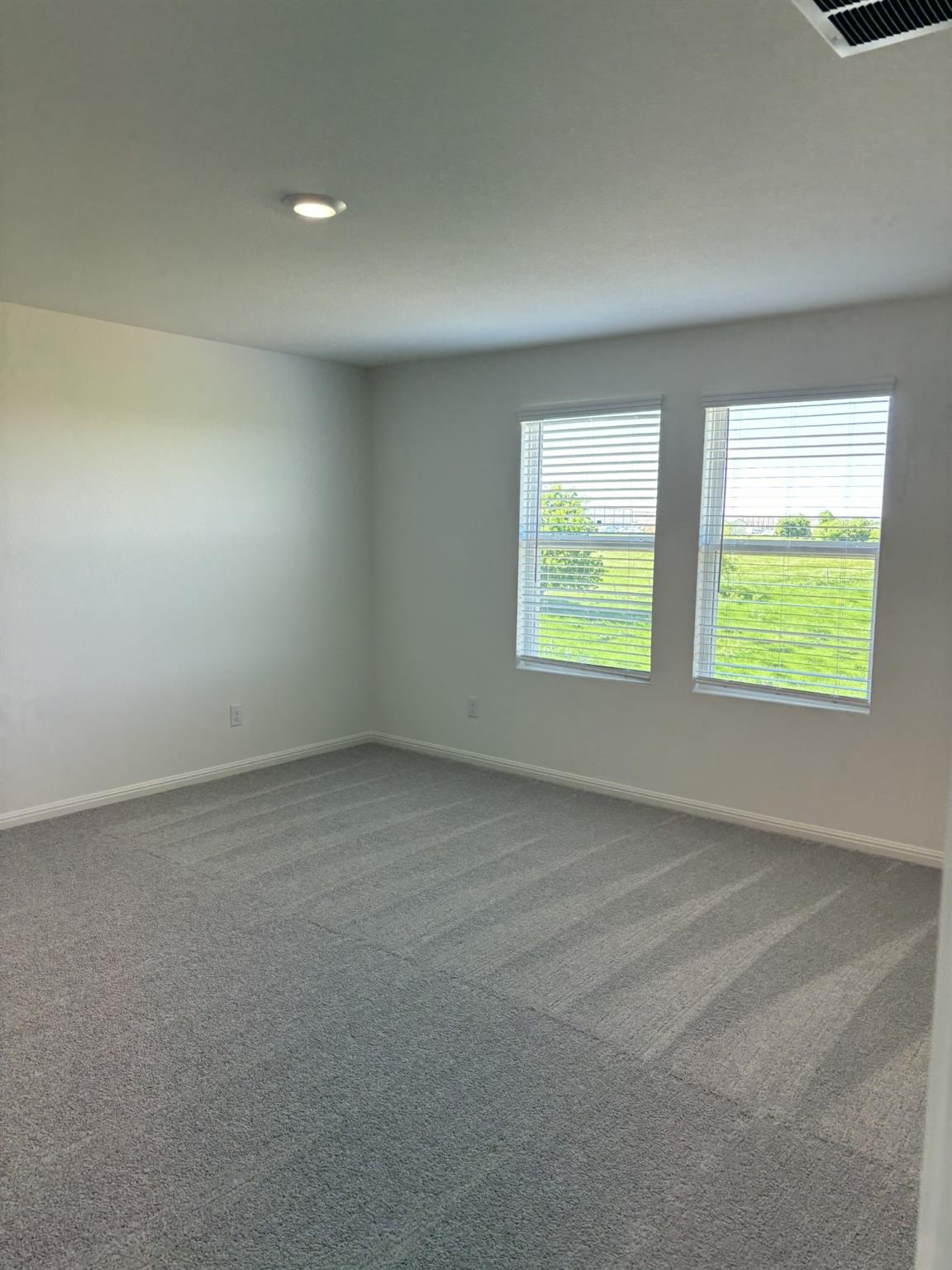 702 GEMSBOK Rd, Hutto, TX 78634