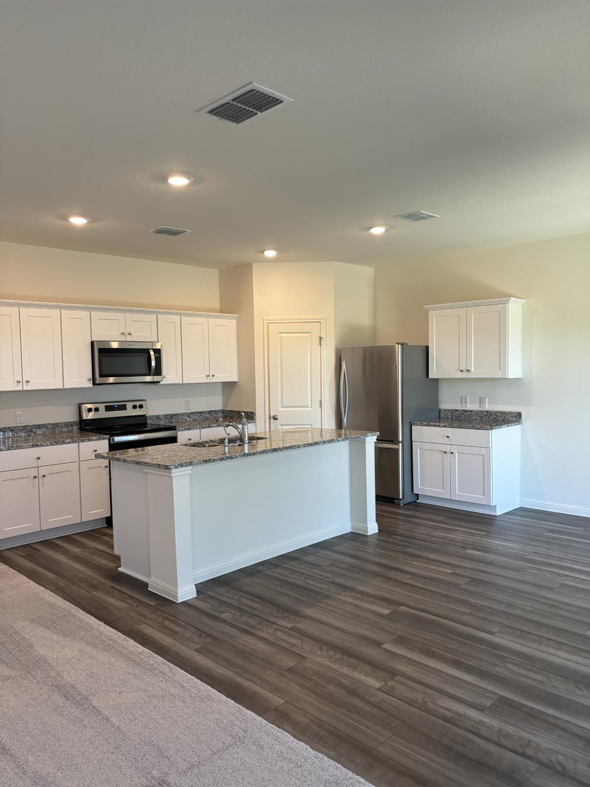 702 GEMSBOK Rd, Hutto, TX 78634