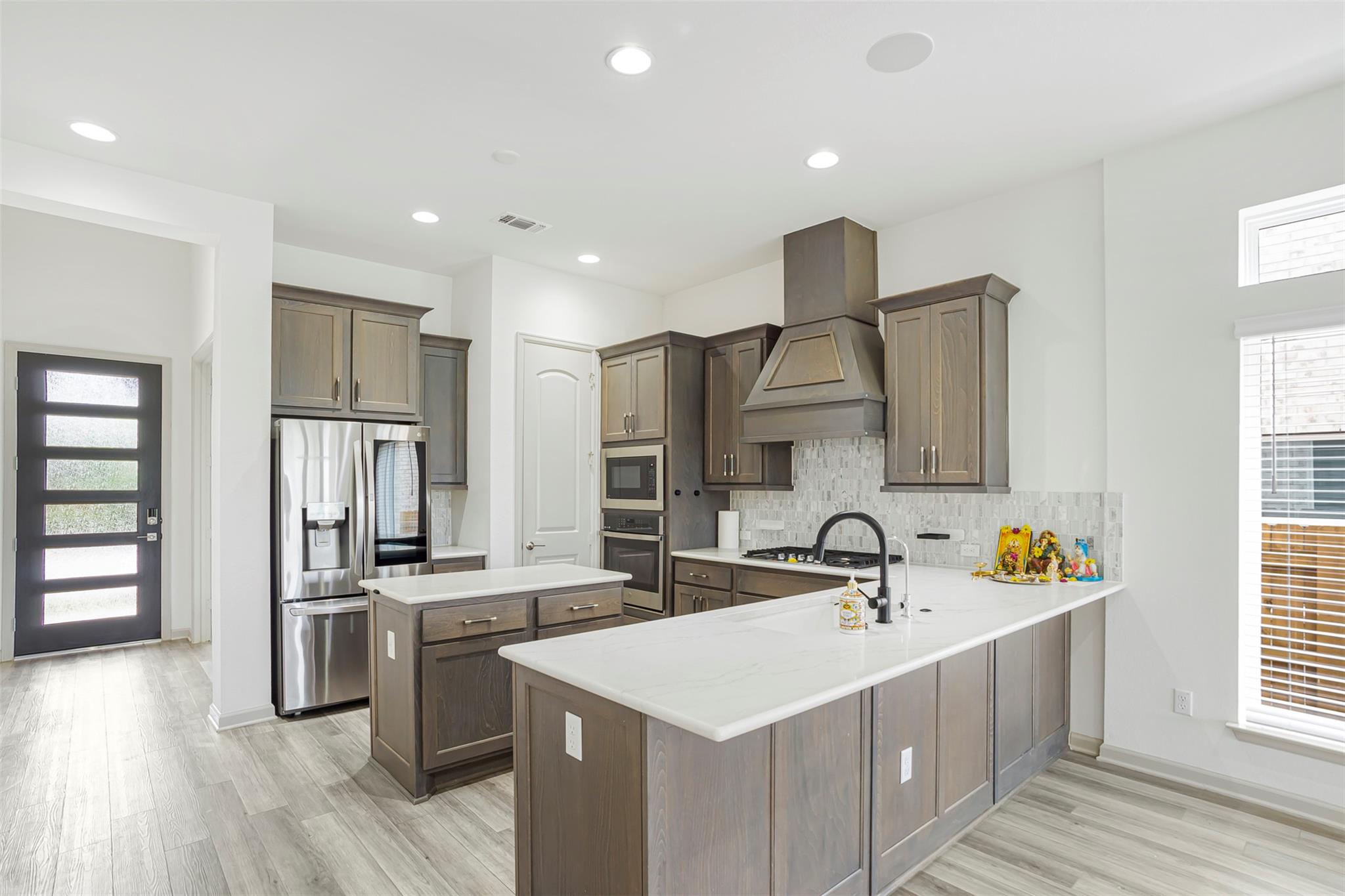 228 Barton Oak Trl, Georgetown, TX 78628