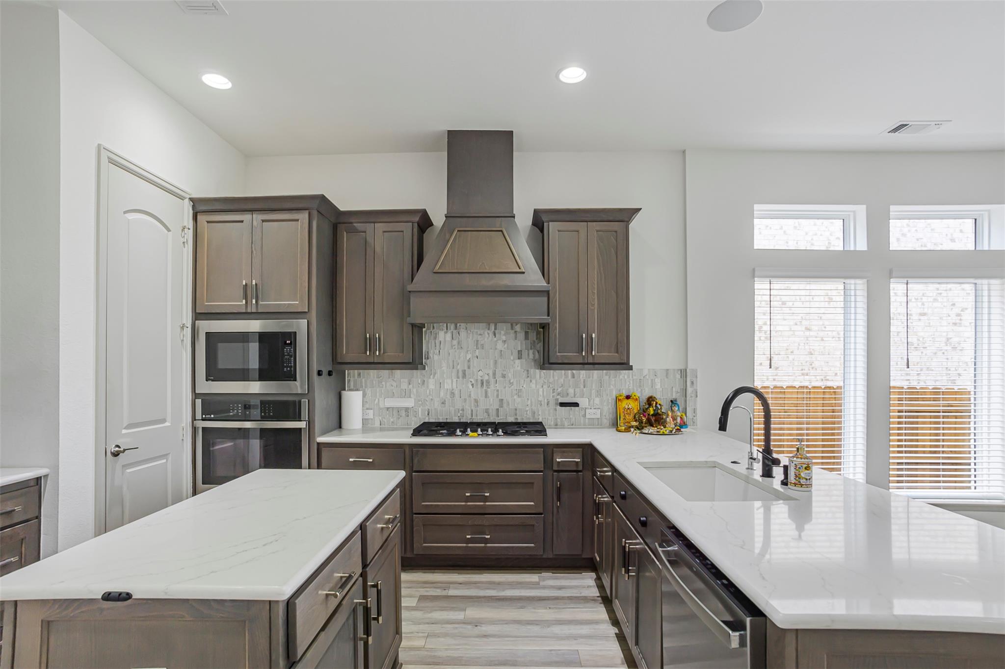 228 Barton Oak Trl, Georgetown, TX 78628