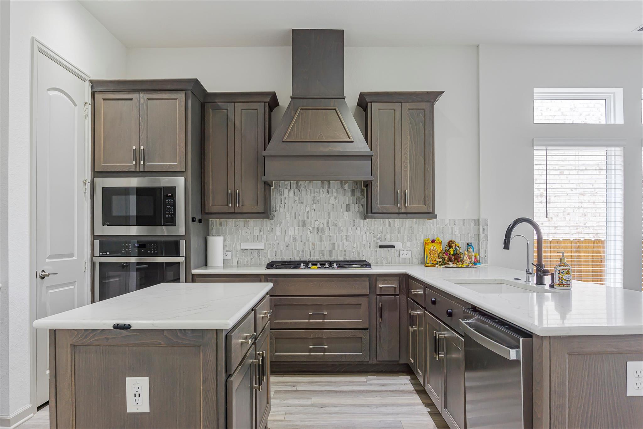 228 Barton Oak Trl, Georgetown, TX 78628