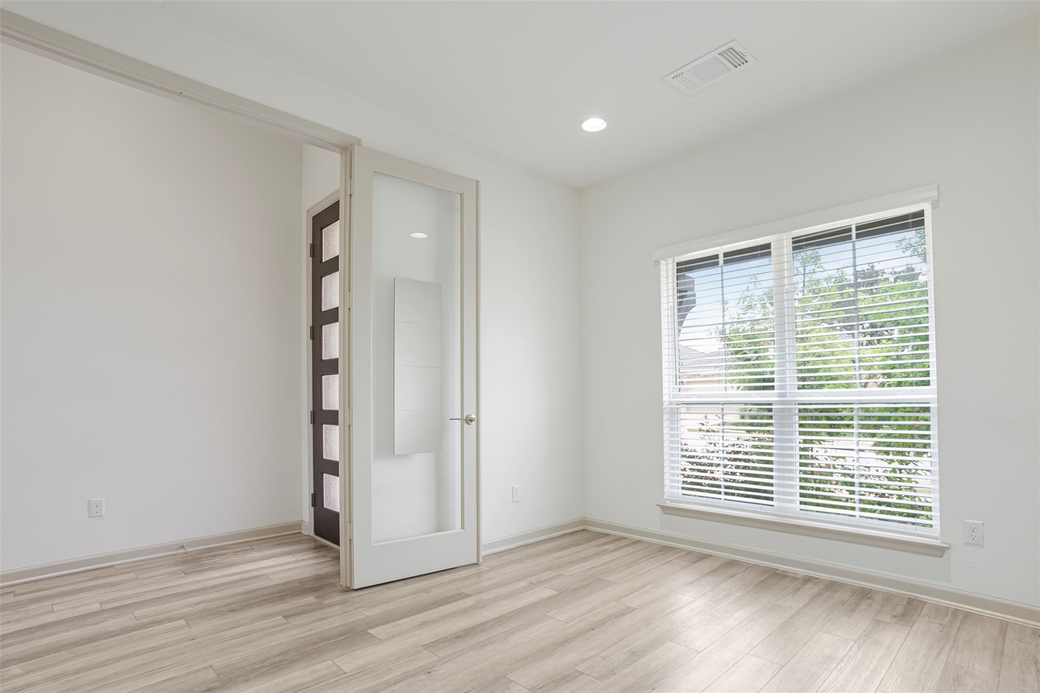 228 Barton Oak Trl, Georgetown, TX 78628