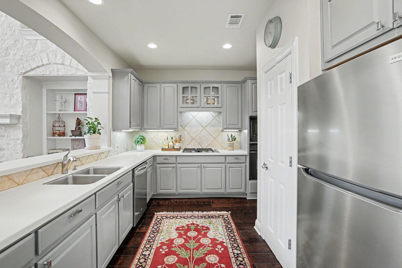 3800 Bailey Ln # F-1, Austin, TX 78756