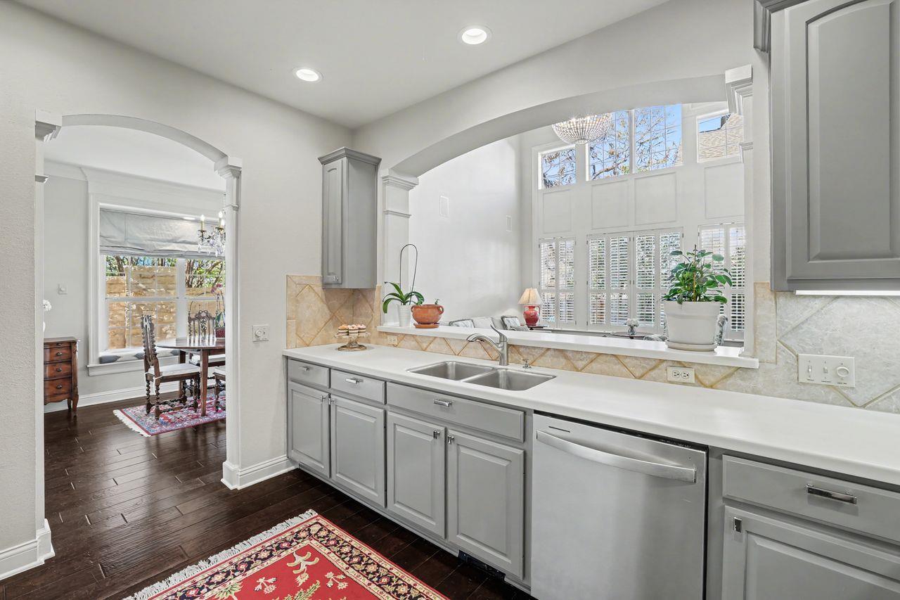 3800 Bailey Ln # F-1, Austin, TX 78756