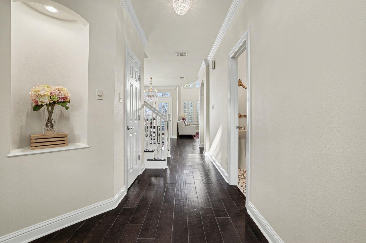 3800 Bailey Ln # F-1, Austin, TX 78756