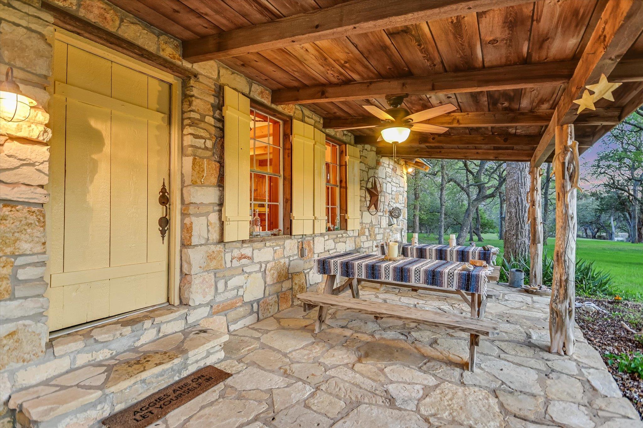 300 DEER LAKE ESTATES, Wimberley, TX 78676
