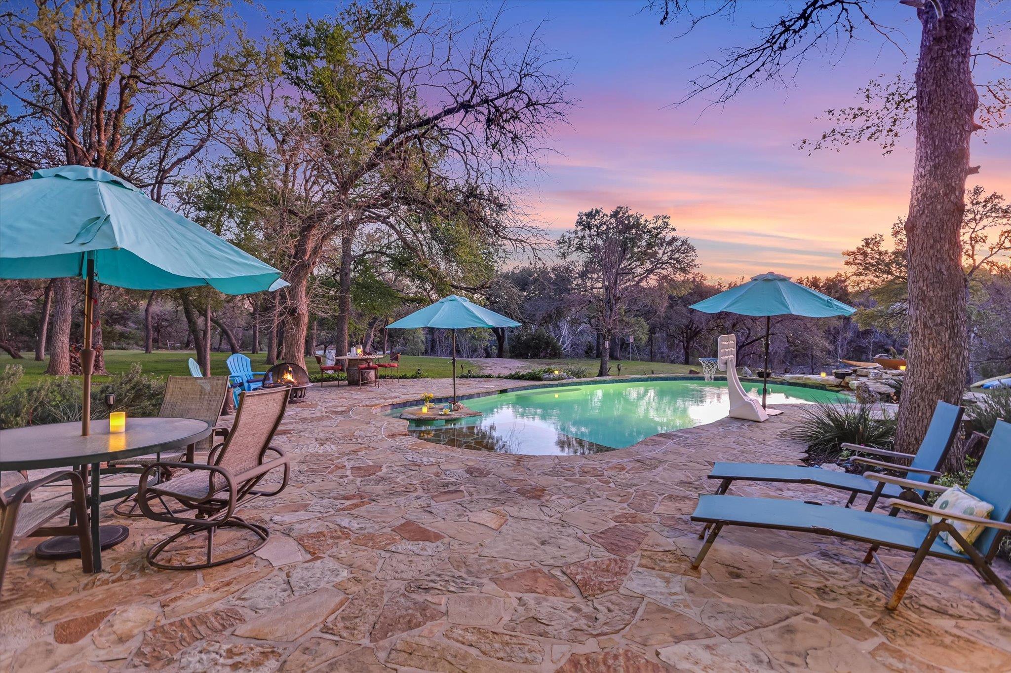 300 DEER LAKE ESTATES, Wimberley, TX 78676