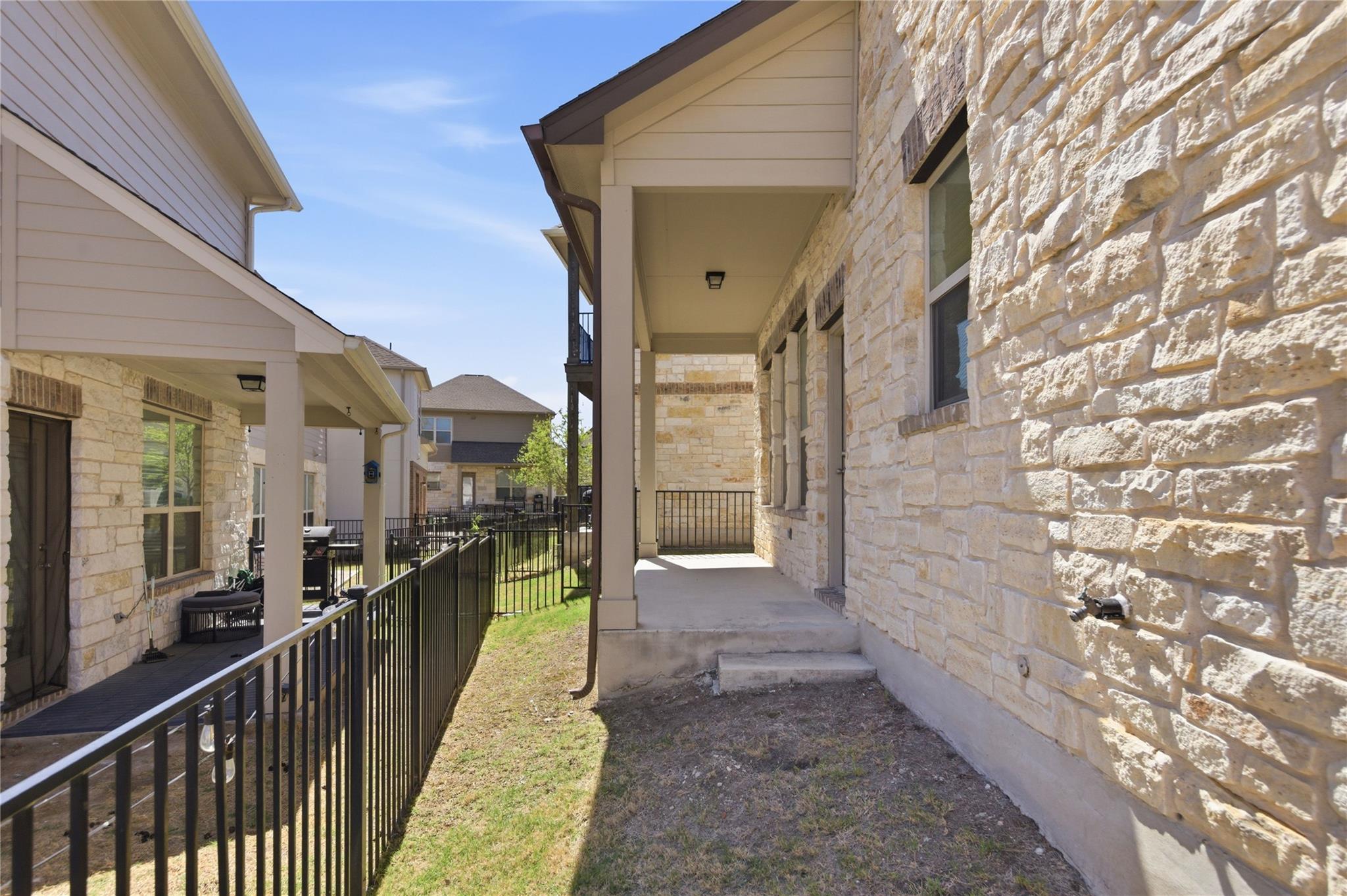 2105 Town Centre Dr # 39, Round Rock, TX 78664