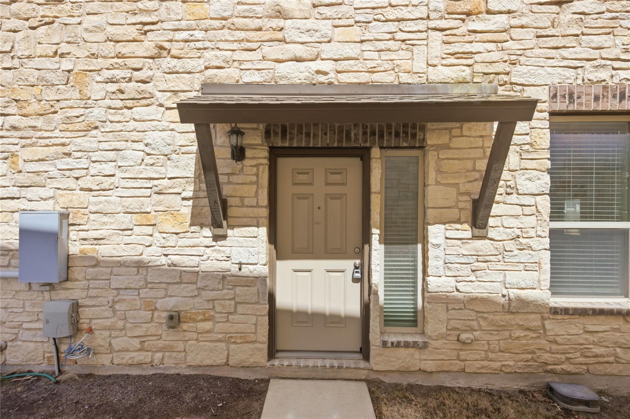 2105 Town Centre Dr # 39, Round Rock, TX 78664