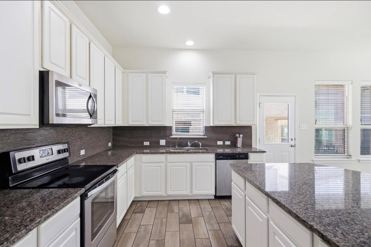 2105 Town Centre Dr # 39, Round Rock, TX 78664