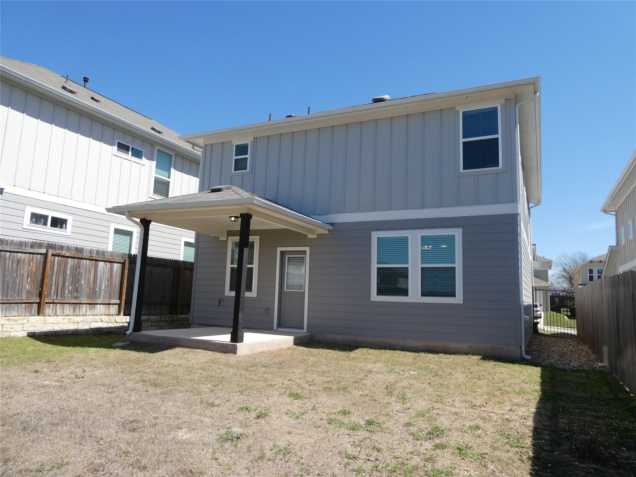 10906 SENTINEL Dr, Austin, TX 78747