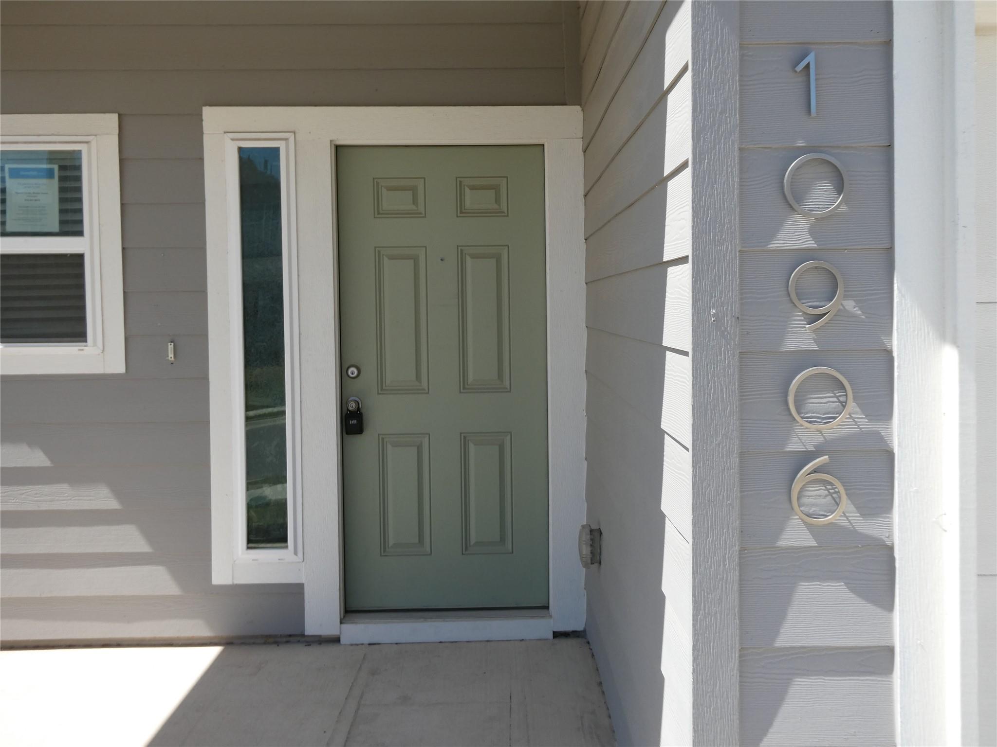 10906 SENTINEL Dr, Austin, TX 78747