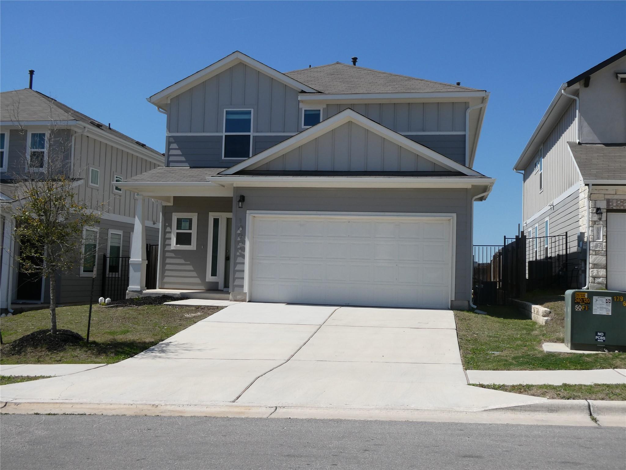 10906 SENTINEL Dr, Austin, TX 78747