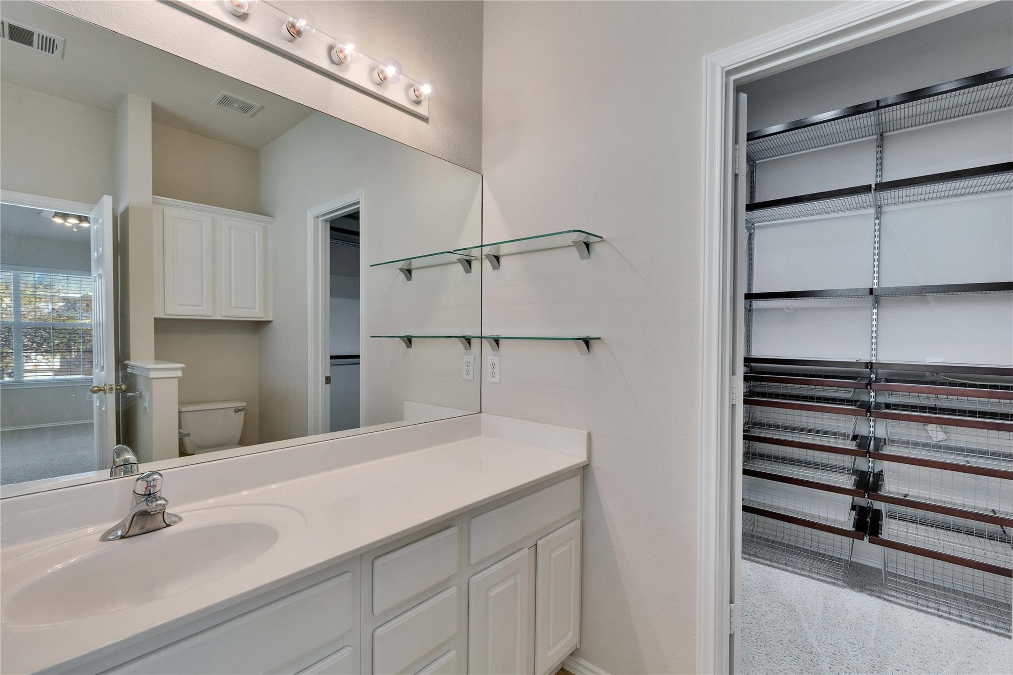 1900 Scofield Ridge Pkwy # 2701, Austin, TX 78727