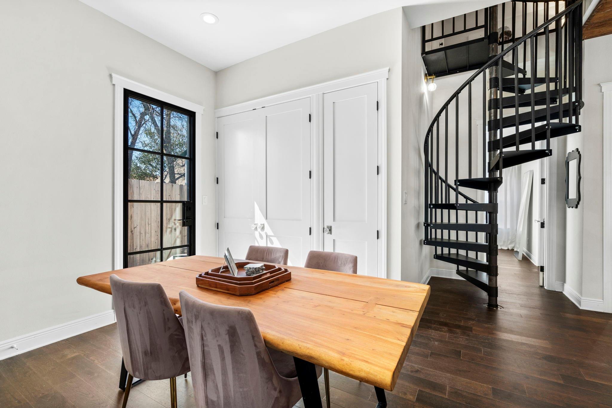 1003 Romeria Dr, Austin, TX 78757