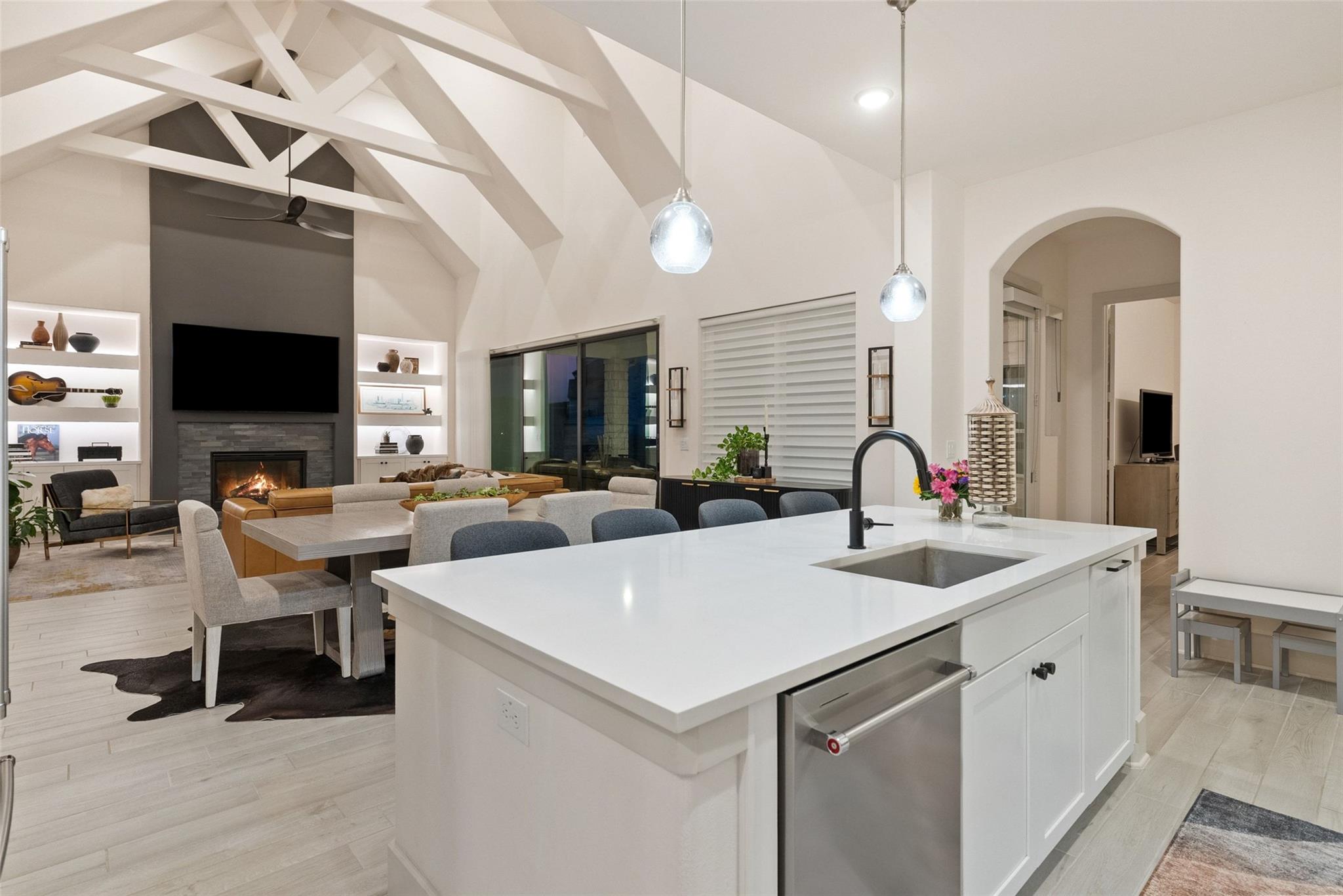 617 Rawson Bnd, Lakeway, TX 78738