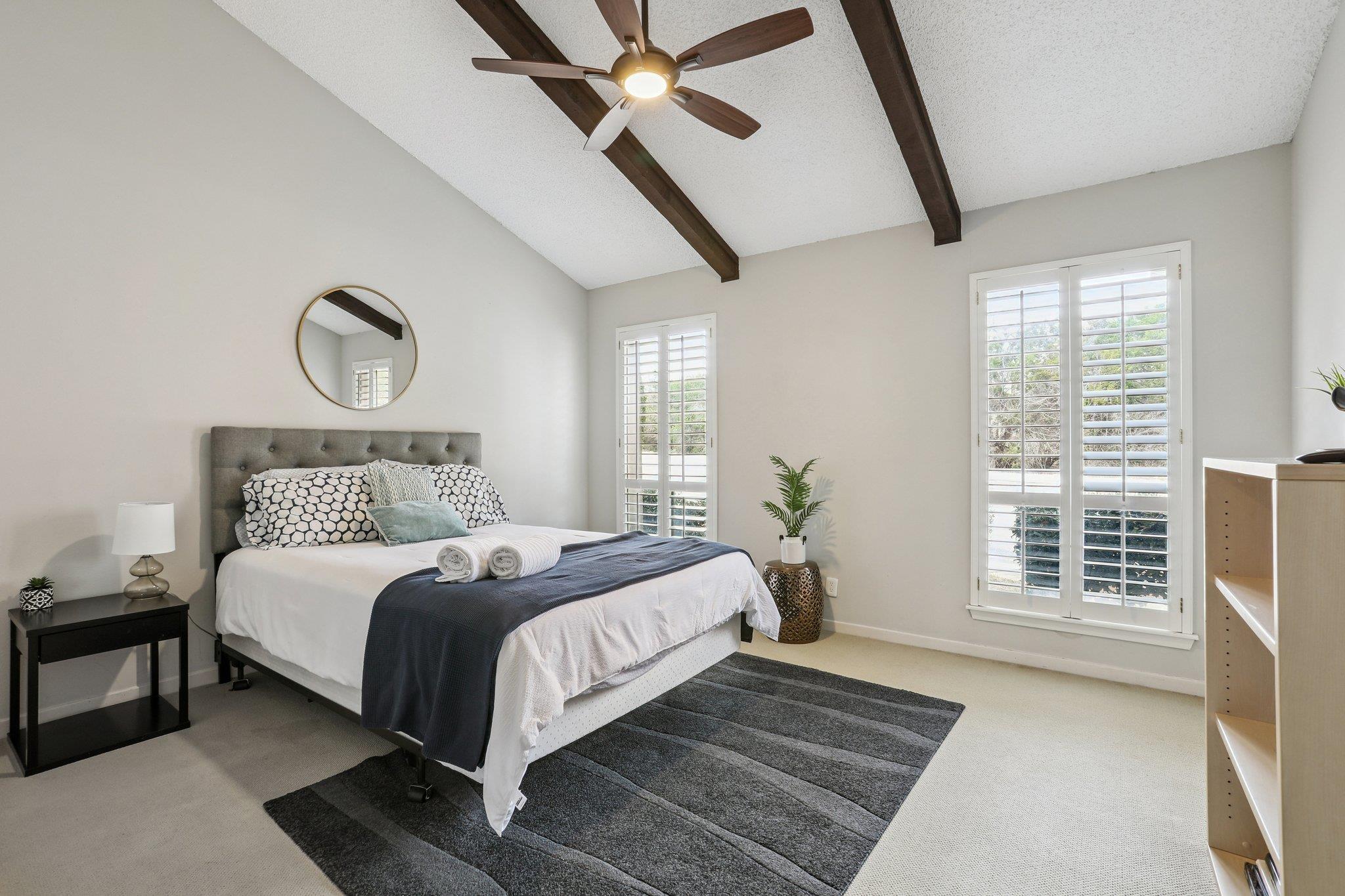 213 Lido St # N2, Lakeway, TX 78734