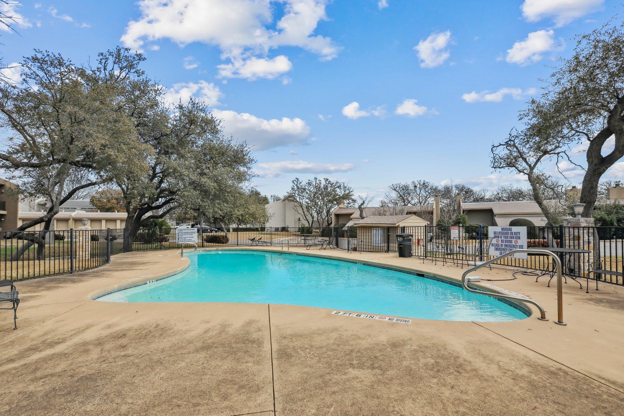 213 Lido St # N2, Lakeway, TX 78734