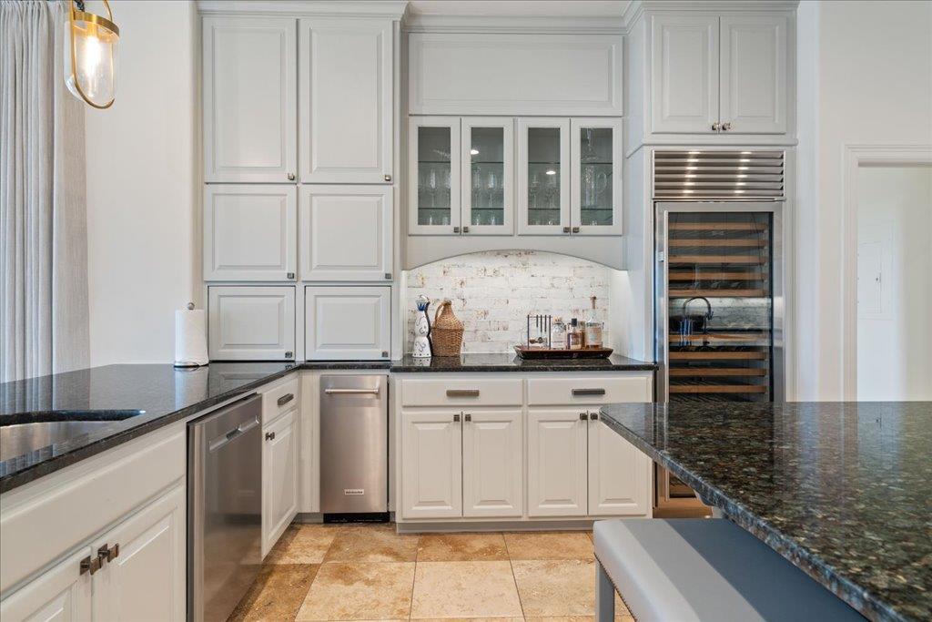 24729 Travis Lakeside Cv, Spicewood, TX 78669