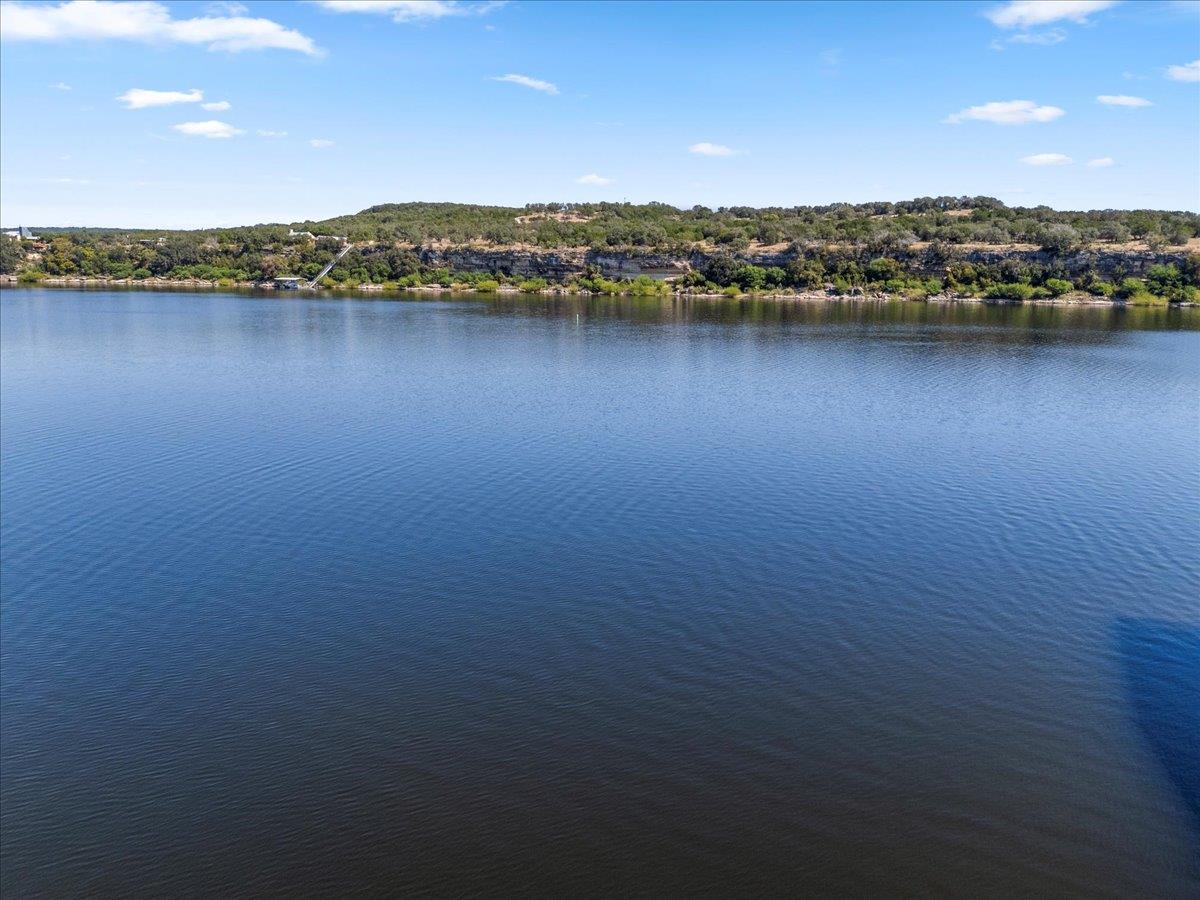 24729 Travis Lakeside Cv, Spicewood, TX 78669