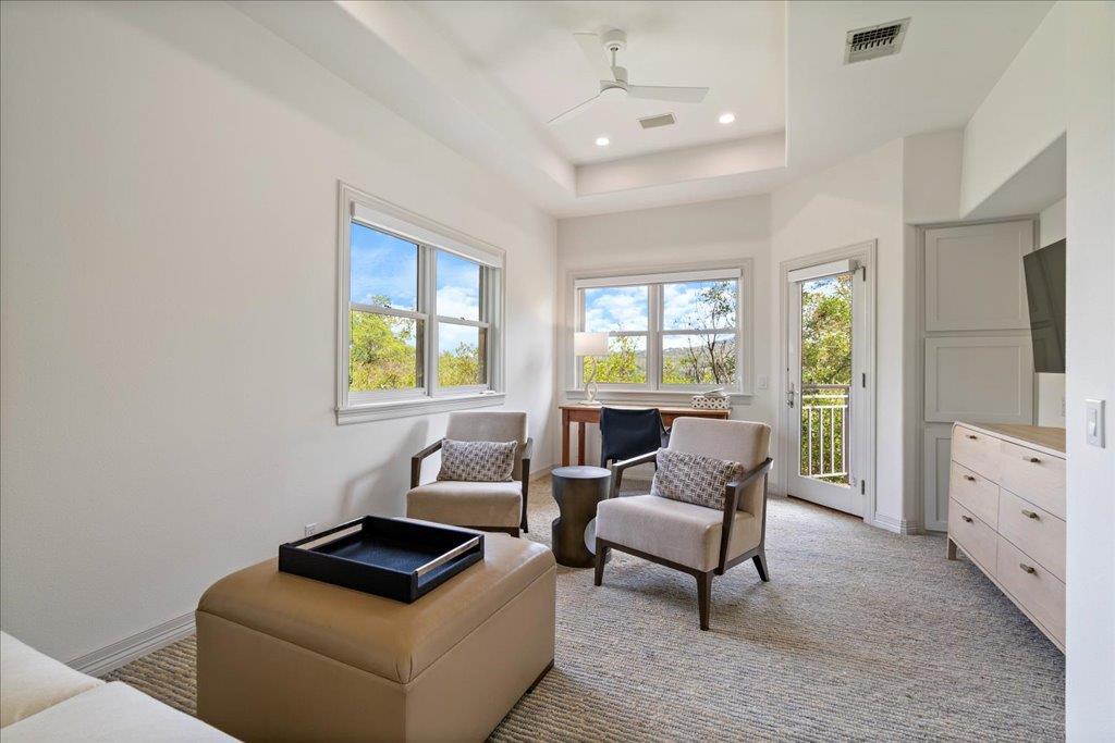 24729 Travis Lakeside Cv, Spicewood, TX 78669