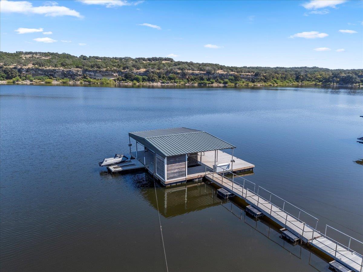 24729 Travis Lakeside Cv, Spicewood, TX 78669