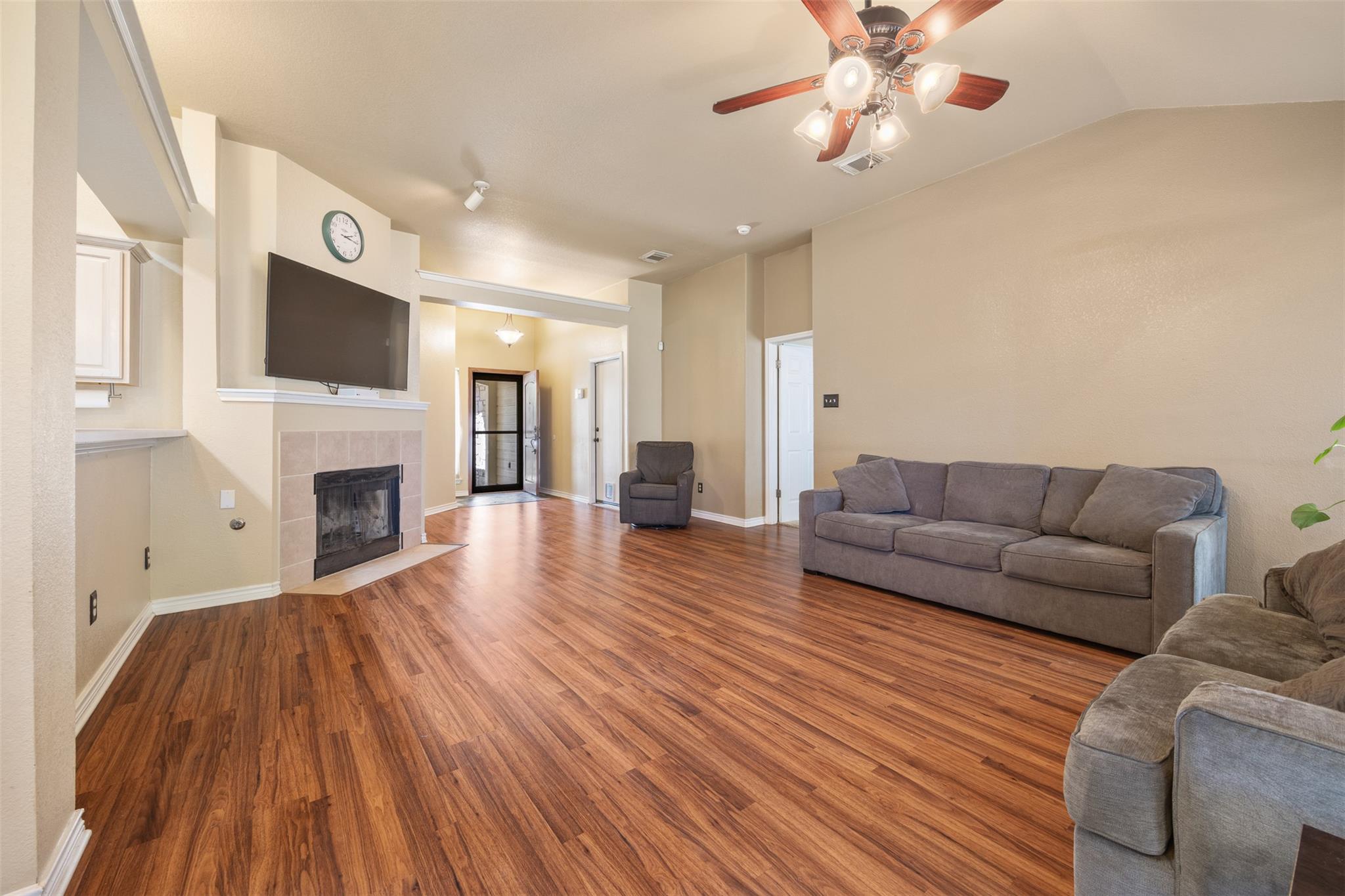 1520 Brandi Cir, Kyle, TX 78640