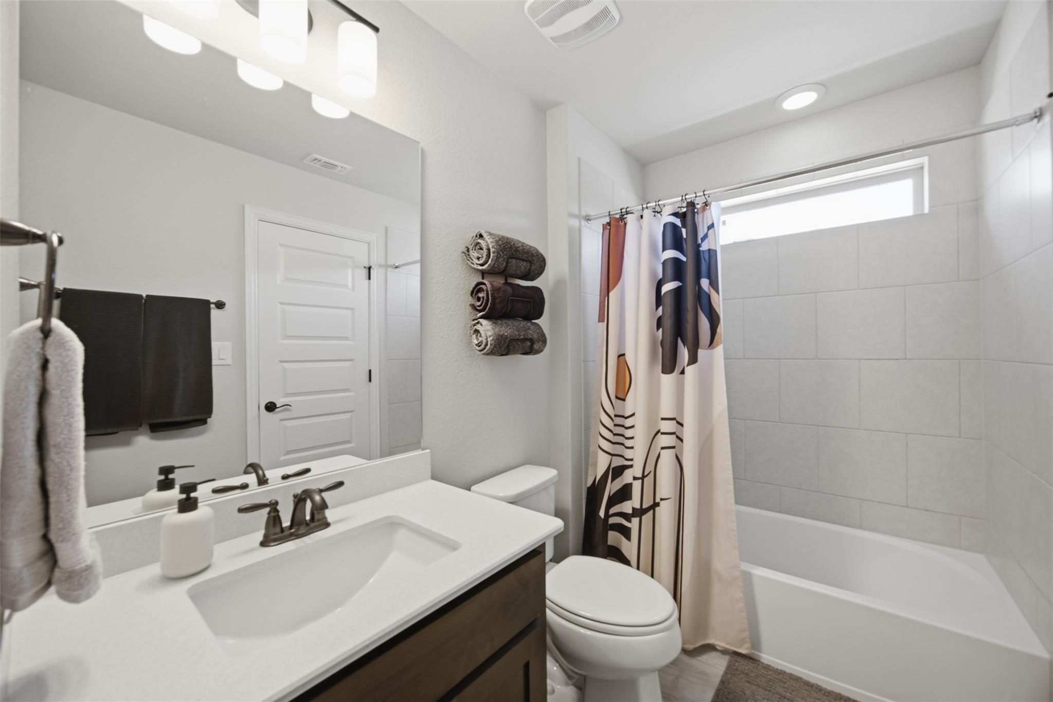 152 Rosling Dr, Buda, TX 78610