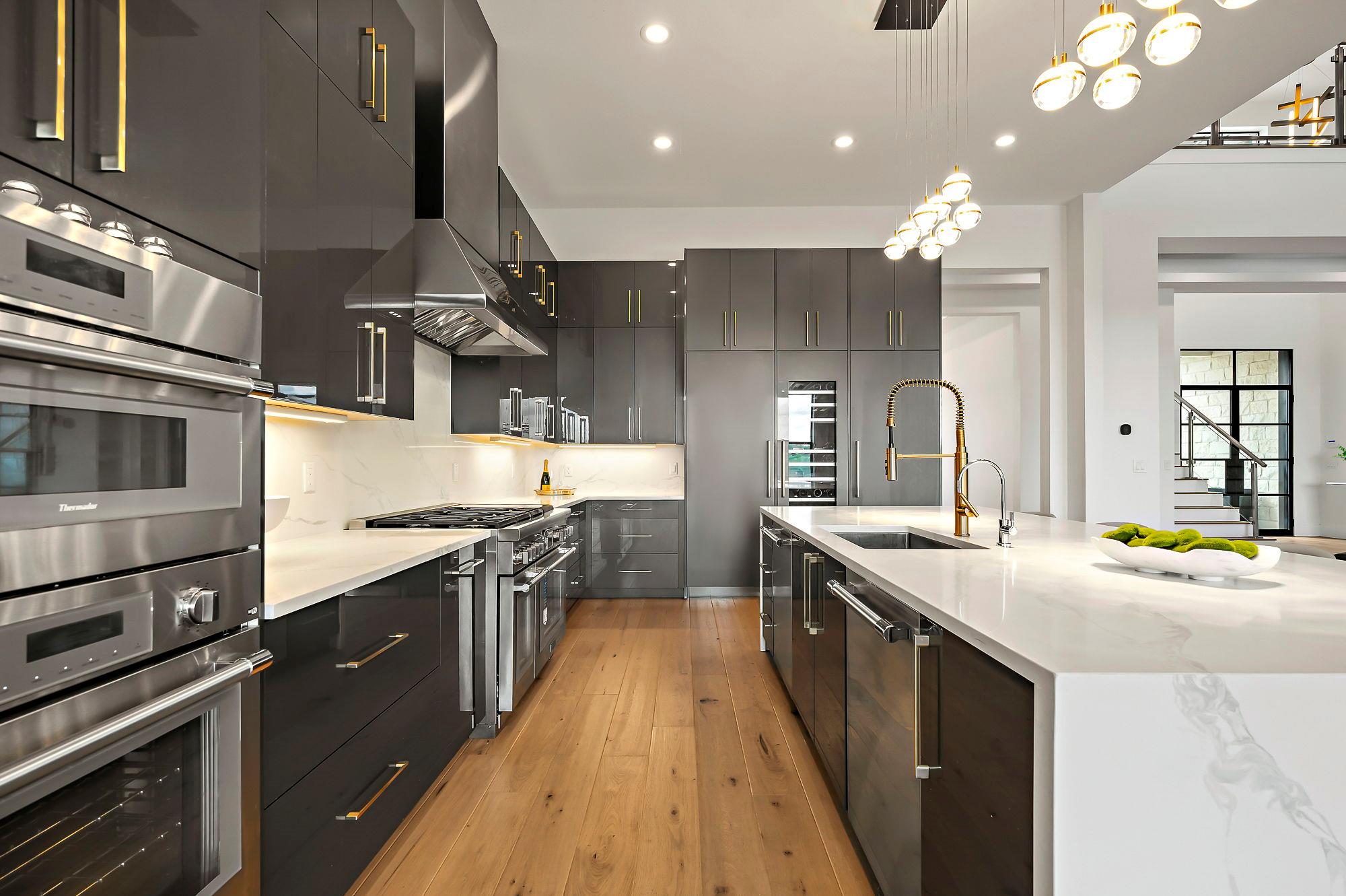 10211 Thistle Rdg, Austin, TX 78733