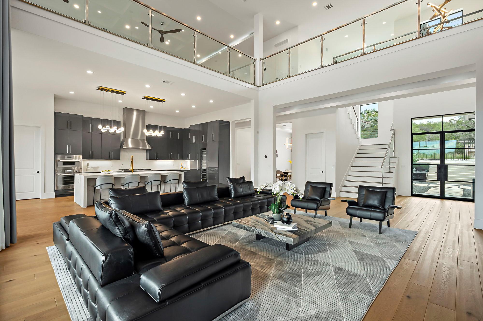 10211 Thistle Rdg, Austin, TX 78733