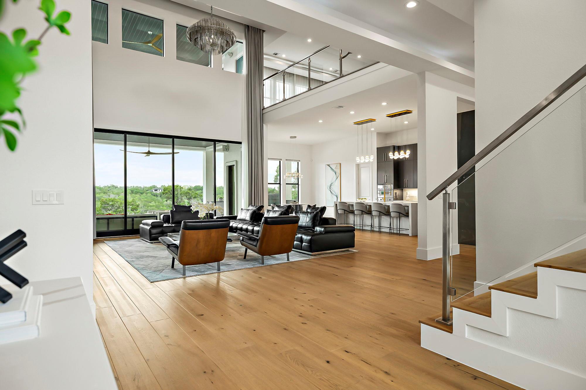 10211 Thistle Rdg, Austin, TX 78733