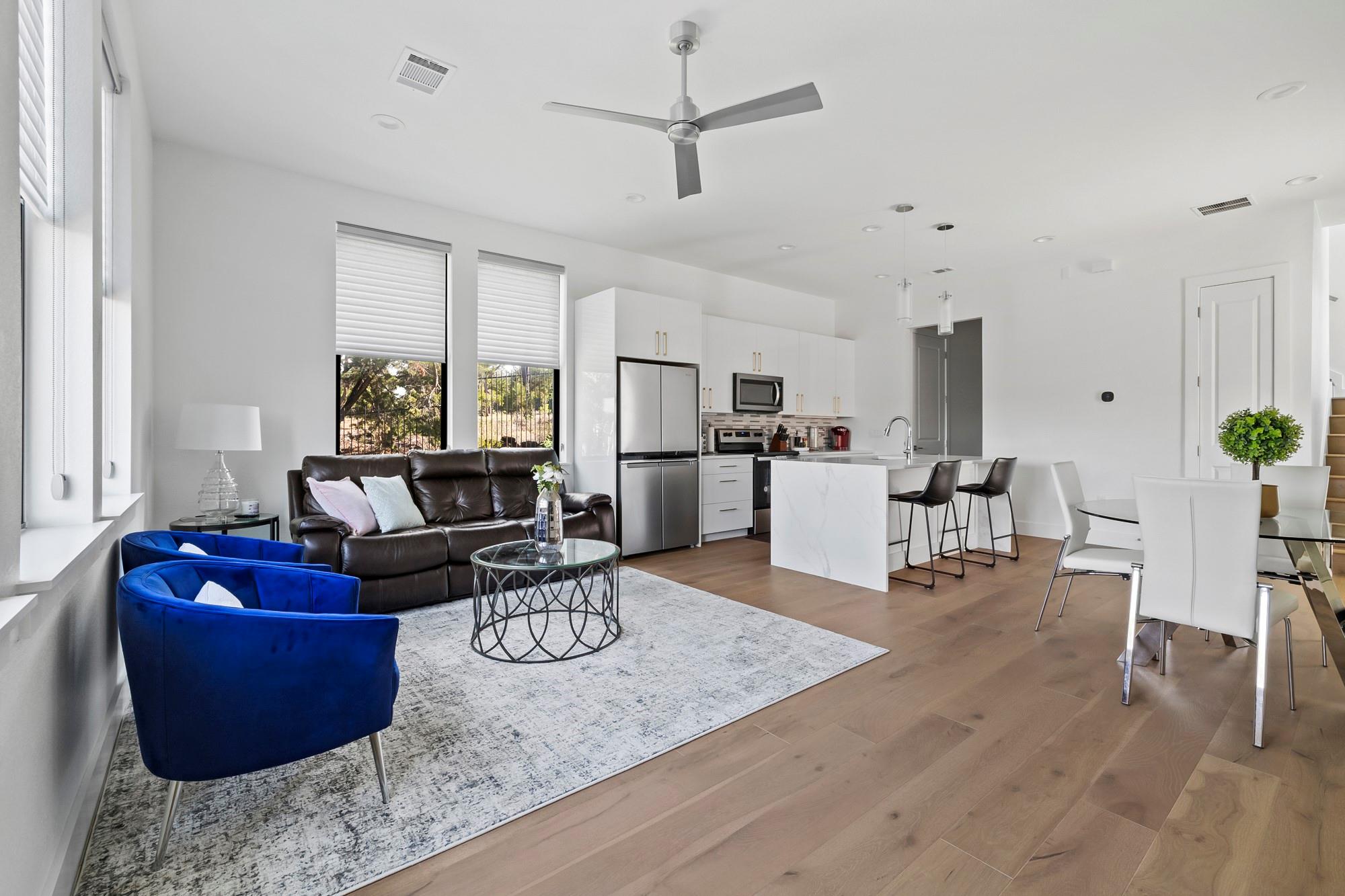 10211 Thistle Rdg, Austin, TX 78733