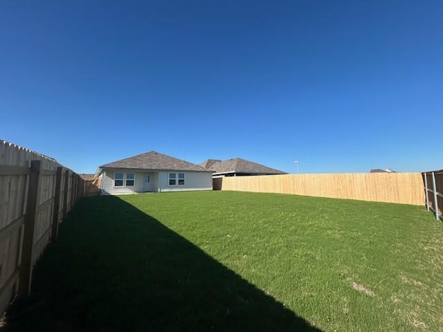 214 Perry Pl, Rockdale, TX 76567