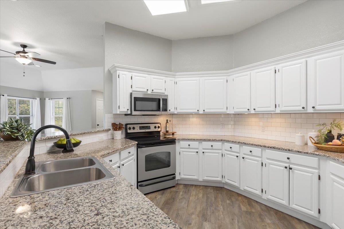 506 La Paloma Dr, Georgetown, TX 78628