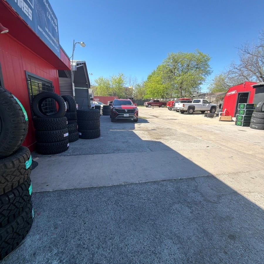 1209 W Anderson Ln, Austin, TX 78757