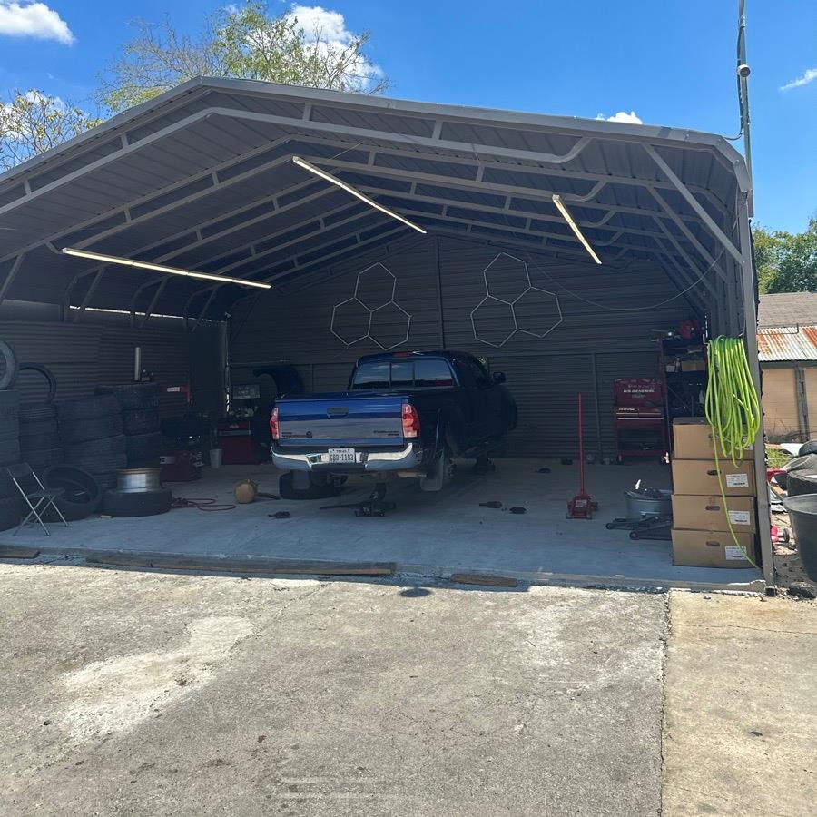 1209 W Anderson Ln, Austin, TX 78757