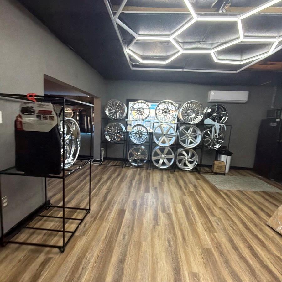 1209 W Anderson Ln, Austin, TX 78757