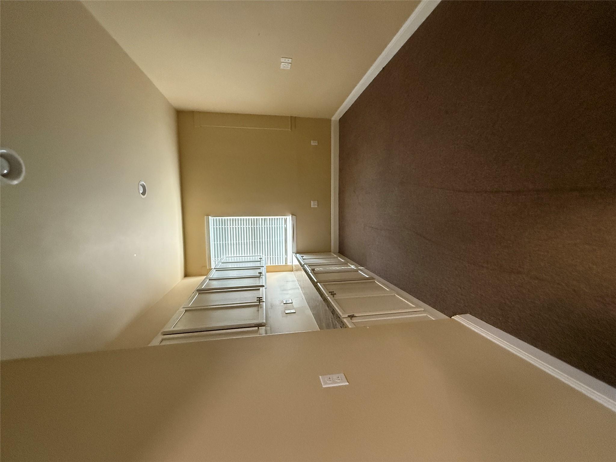 904 Crystal Falls Pkwy, Leander, TX 78641