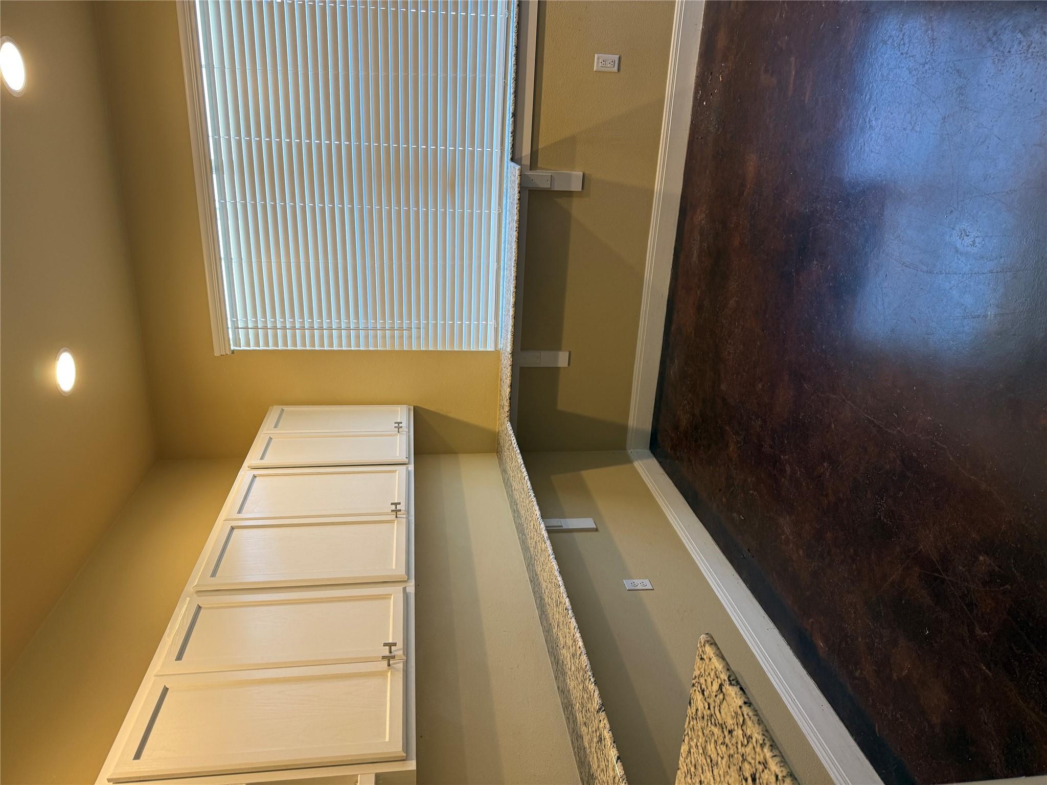 904 Crystal Falls Pkwy, Leander, TX 78641